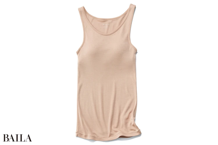 タンクトップ￥17600／ムーギ