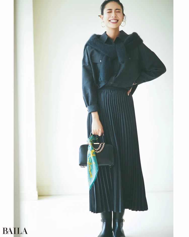 仕事も約束もこれ１つで！「フルラ」の新作バケットバッグ【BAILA今日のコーデ】