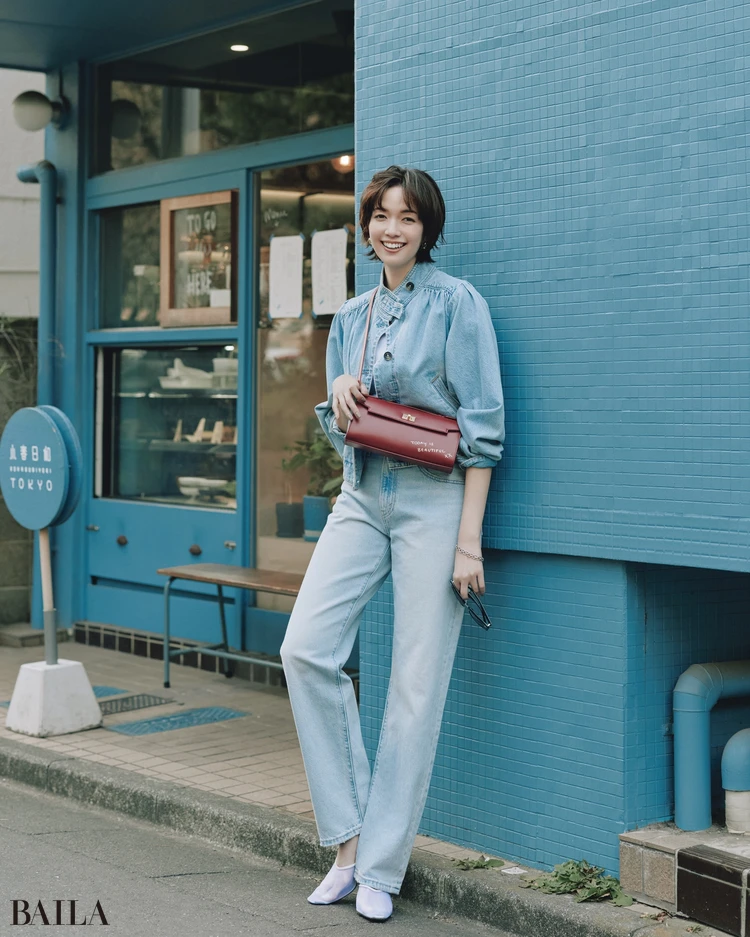 4月19日（日）のコーデ 佐藤栞里　ブルーコーデ