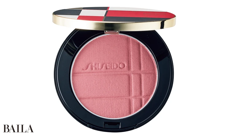 カラー+グロウ エンハンサー 06 ¥6270/SHISEIDO