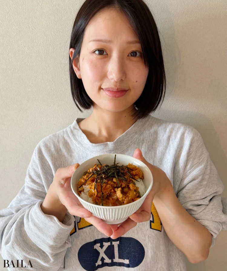 長谷川あかり レシピ 鯵キムチ丼と長谷川さん