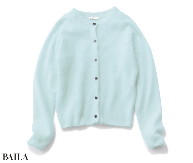 カーディガン￥75900／エイトン青山（エイトン）