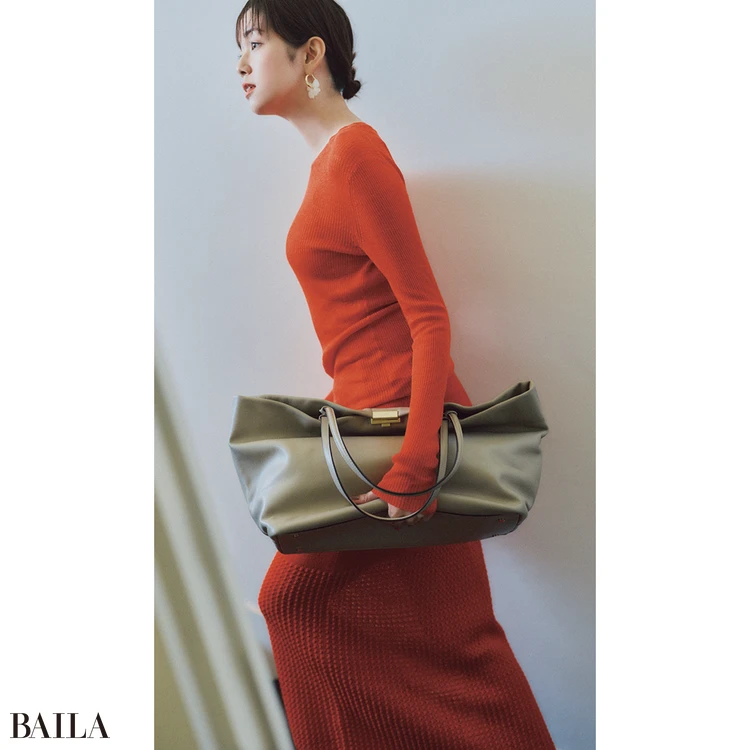 8月24日（日）のコーデ　佐藤栞里　ニットコーデ