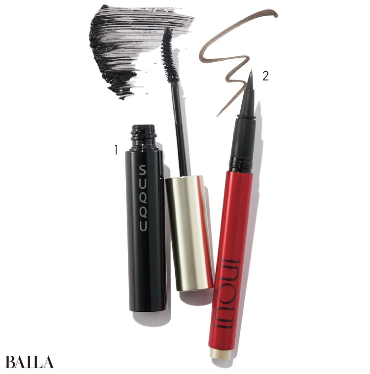 1 3D アイラッシュ マスカラ ウォータープルーフ ブラック ¥4730/SUQQU(5月2日発売) 2 インウイ アイライナーリキッド 01 ¥4400/資生堂