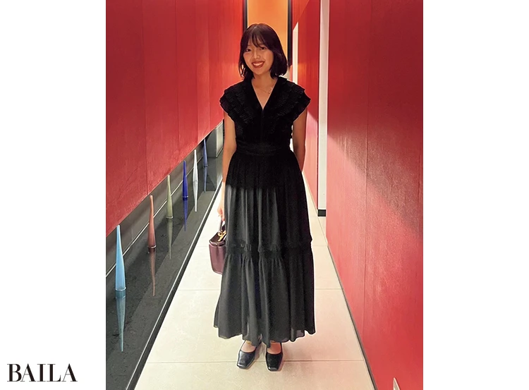 三宅香帆さん　『L’AUBE BLANC』のワンピース