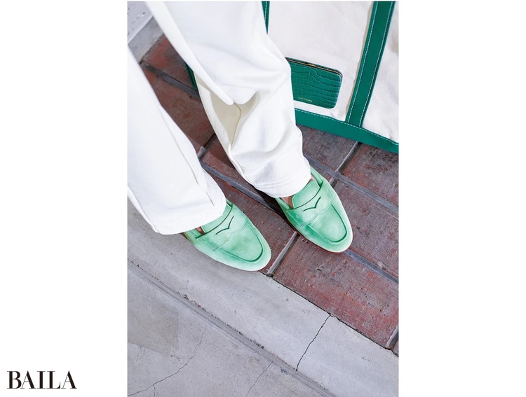 定番ジャケットをスポーツmixでぐっと今っぽく