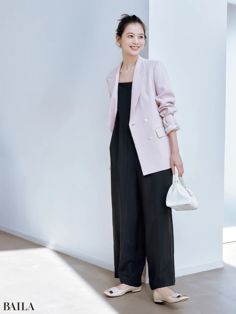 手軽にIラインをつくれる オールインワンで 楽シルエットでも細見え