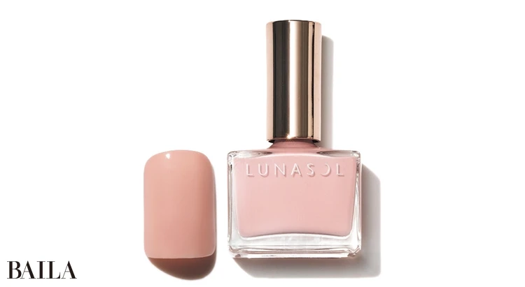 ルナソル ネイルポリッシュ 12 ¥2200/カネボウ化粧品