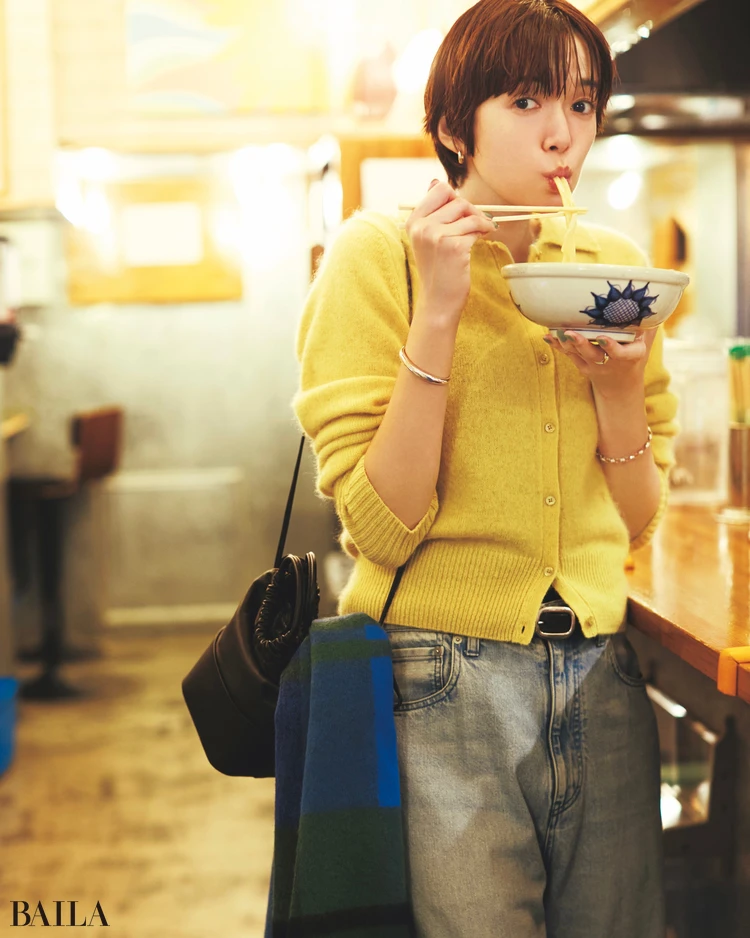 12月8日（月）のコーデ　 佐藤栞里　パンツコーデ