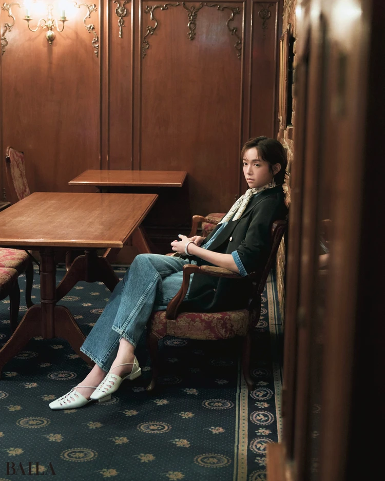 3月19日（木）のコーデ　佐藤栞里　ジャケットコーデ