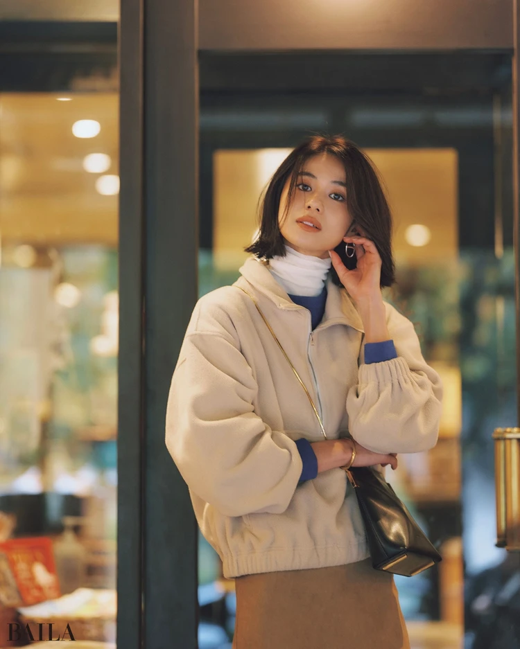 佐藤晴美　ジップトップスコーデ