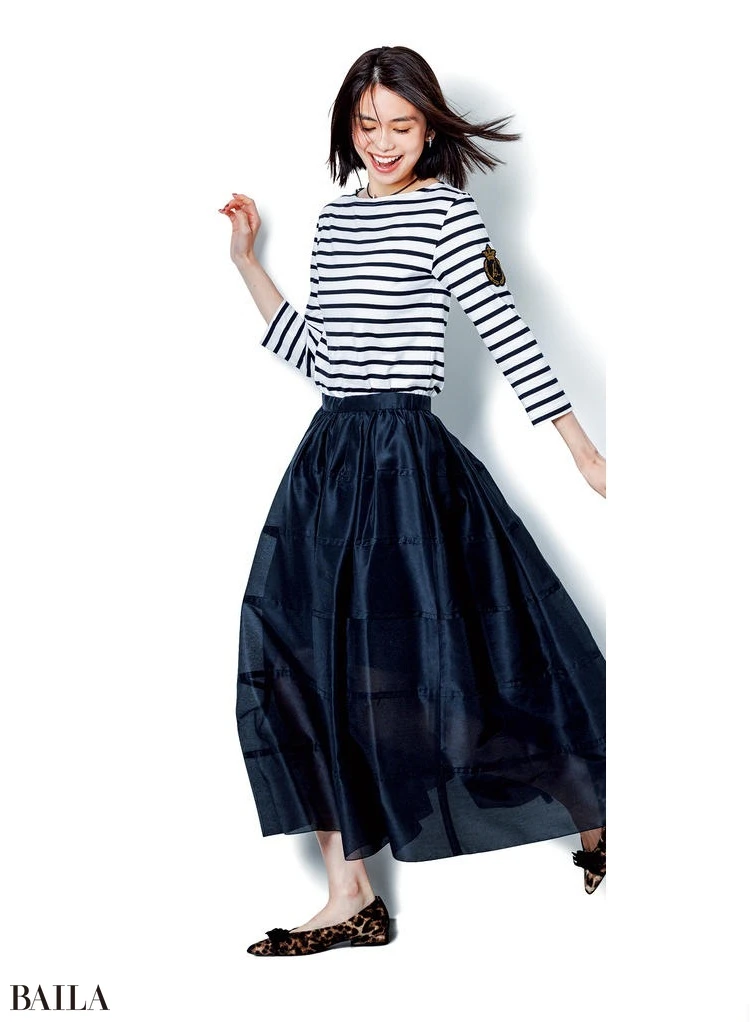 佐藤晴美 甘辛な足もとから始める 奔放なレディカジュアル