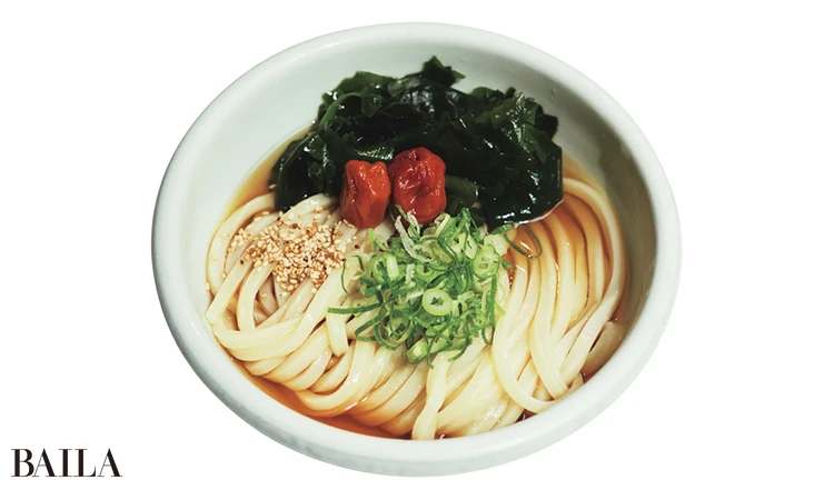 ぶっかけうどん（冷）￥490＋梅￥90＋わかめ￥80