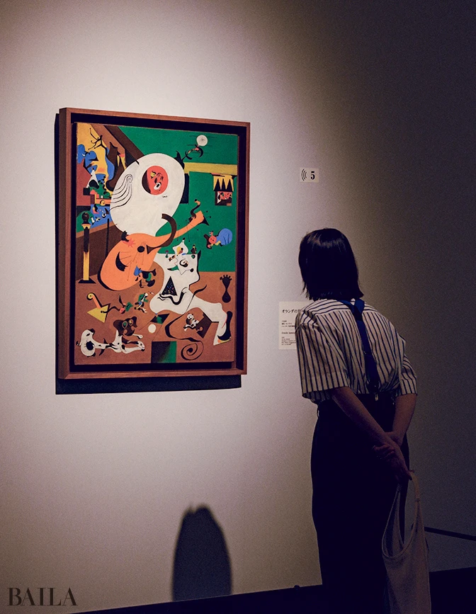 市川紗椰…「ミロ展」＠東京都美術館　『オランダの室内Ⅰ』（1928年）は、ヘンドリク・ソルフ『リュートを弾く人』（1661年）の絵葉書を見て描いた作品