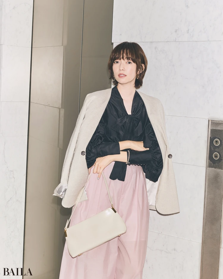 4月3日（金）のコーデ　佐藤栞里　ジャケットコーデ　