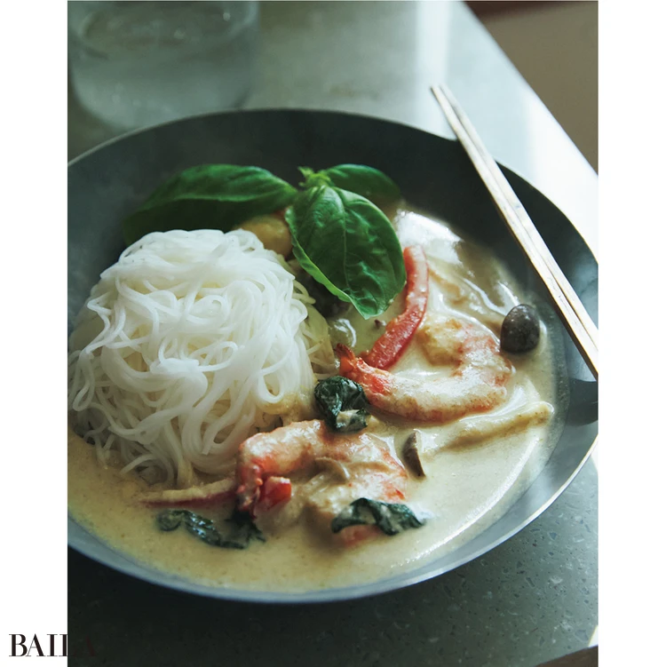 米粉麺×スリランカ風グリーンカレー