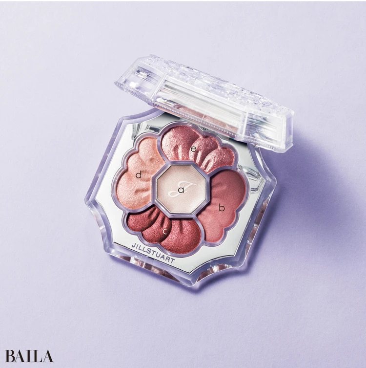 ドレスドブルーム アイズ 02　￥6600／ジルスチュアート　ビューティ