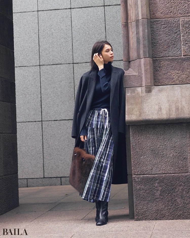 佐藤晴美　スカートコーデ