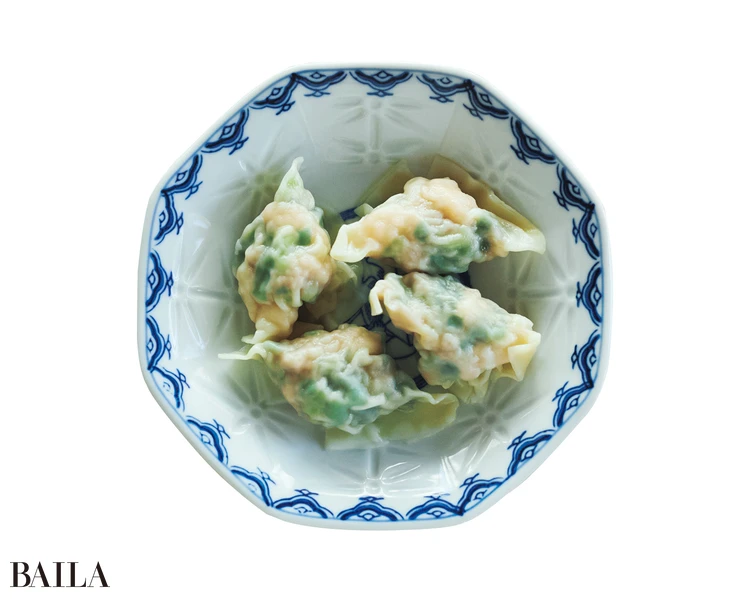 海老&青ニラのワンタン ¥880