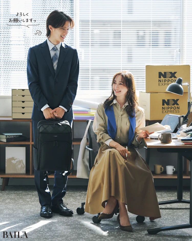 《DAY1》ミルク営業部に新入社員の山中柔太朗くんがやってきた！　シャツのワントーンコーデでこなれ感を出して初めてのOJT、頑張るぞ〜！