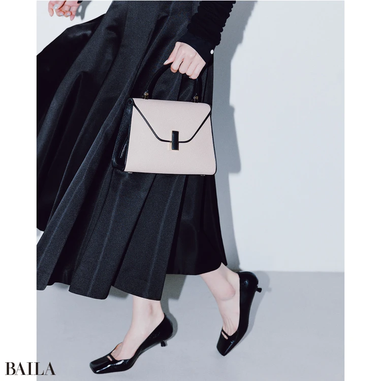 ドラマチックな光沢フレアこそレディシックに着地させて