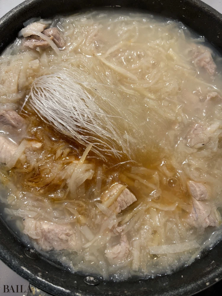 長谷川あかり 豚肉と切り干し大根、はるさめのおろしれんこん煮込み 調理手順