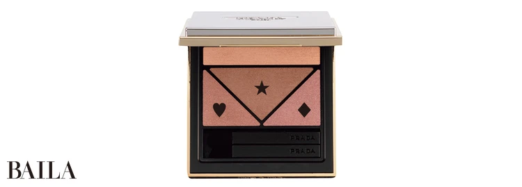 ダイメンションズ マルチエフェクト アイシャドウ 07 ¥12980/プラダ ビューティ