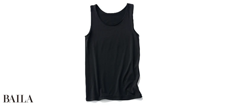 タンクトップ￥1760／グンゼ お客様相談室（ファイヤーアセドロン）