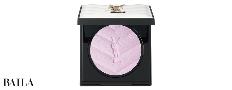 オールアワーズ ハイパールミナイザー 69 ￥9350／イヴ・サンローラン・ボーテ