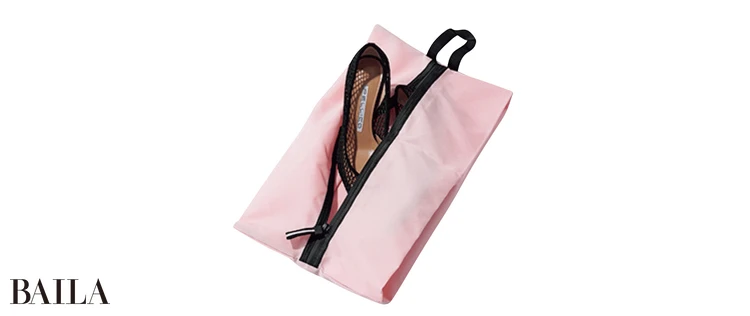 通勤スニーカーとパンプスをTPOで履き替え! 企画職OLのリアル通勤靴にフォーカス_3