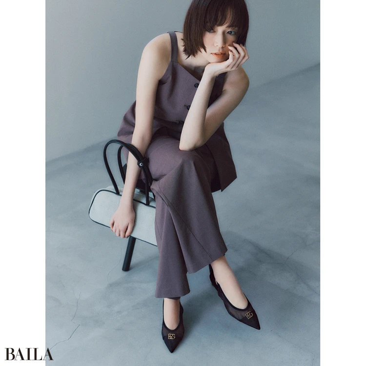 佐藤栞里 パンツコーデ