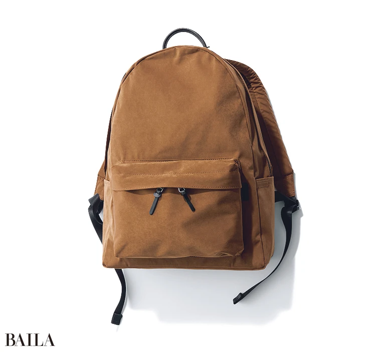 濃厚なブラウンが今どき。（45×33×12）￥29700／スタンダードサプライ 二子玉川（スタンダードサプライ）