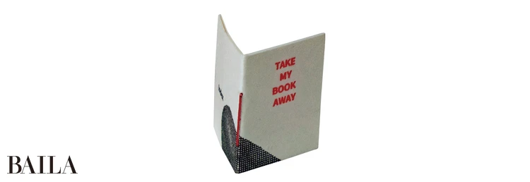 2cmに満たないほどの豆本