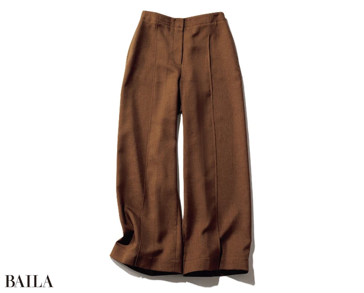 ブラウンパンツ