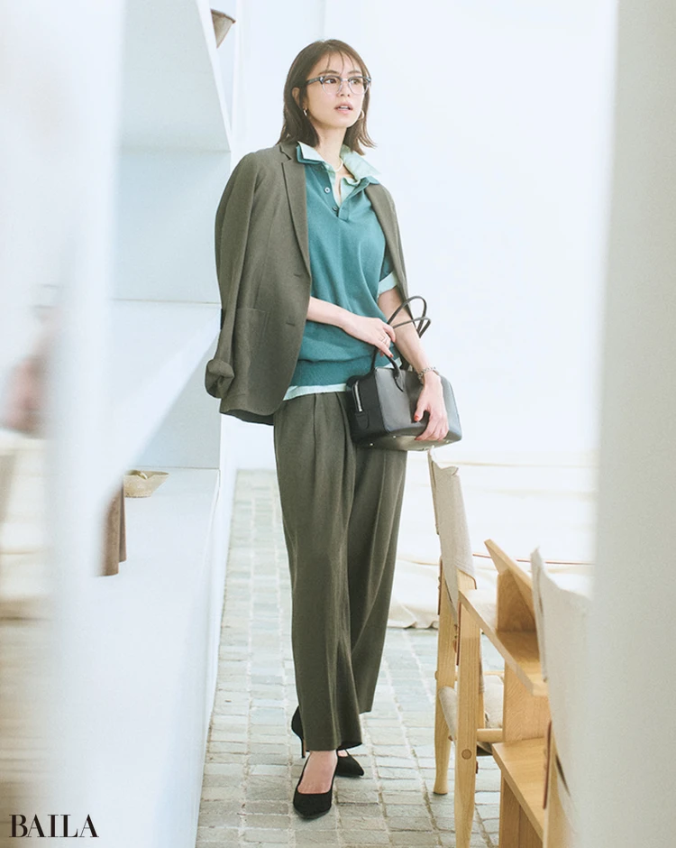 重ねるほど洒落るのがシンプル服だから。挑戦すべき大人のワザありレイヤード