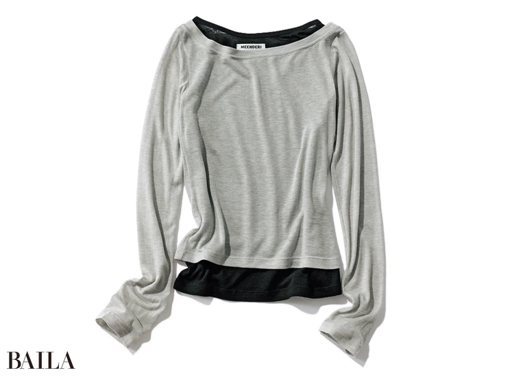 トップス￥10550／HANA KOREA（MEENDERI）