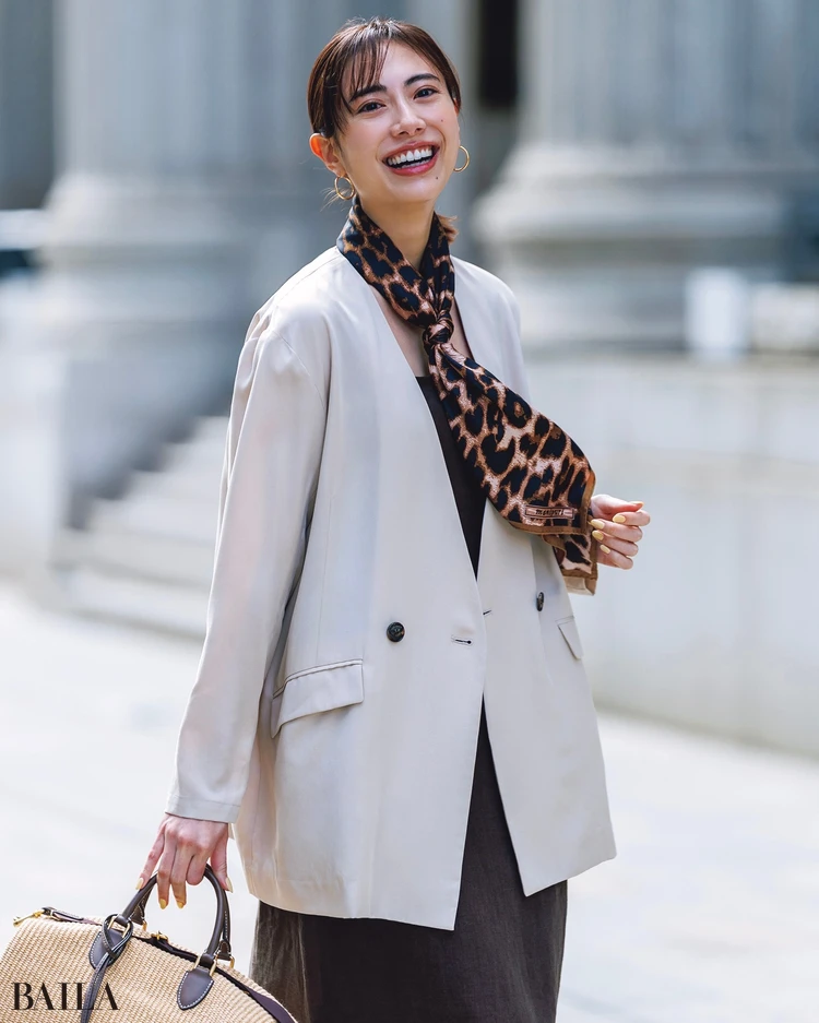 土屋はずき　ジャケットコーデ