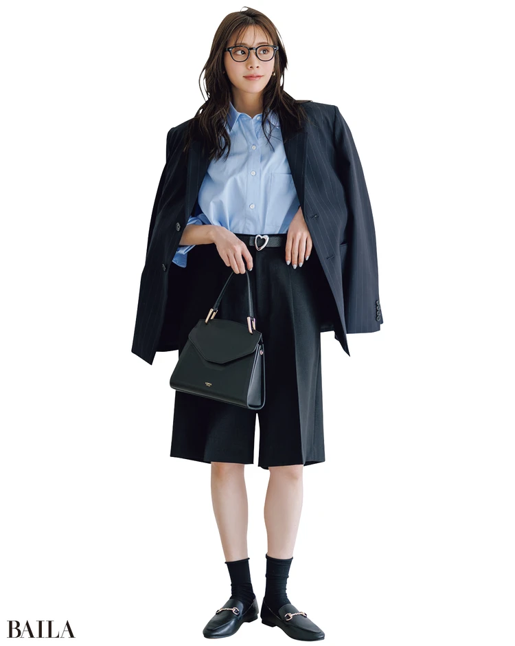 さりげない柄感に大人のセンスを忍ばせて