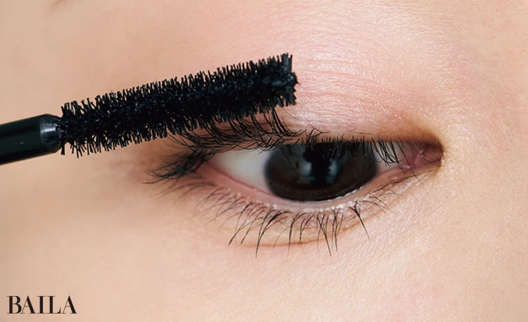 《3》上まつげは根元からしっかりON