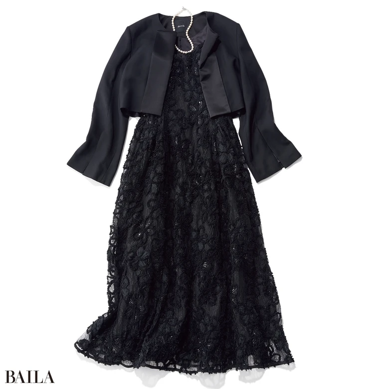 ジャケット￥46200／アルアバイル　ワンピース（シアートップスつき）￥19700／レジャ