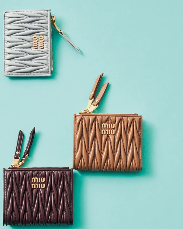 【MIU MIU】ミュウミュウ アイキャッチーな新作カードケース＆ウォレット