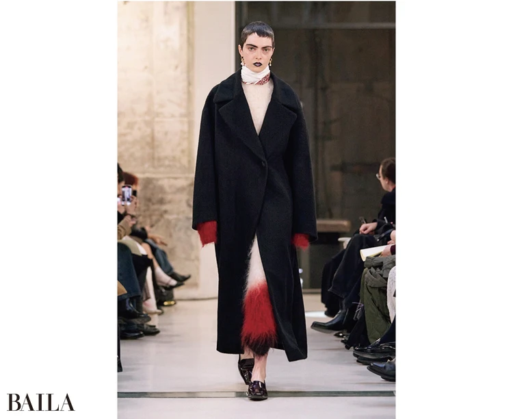 「スカーフ上手」になれる今どきな巻き方8選！おしゃれコーデ＆分かりやすい解説つき_8