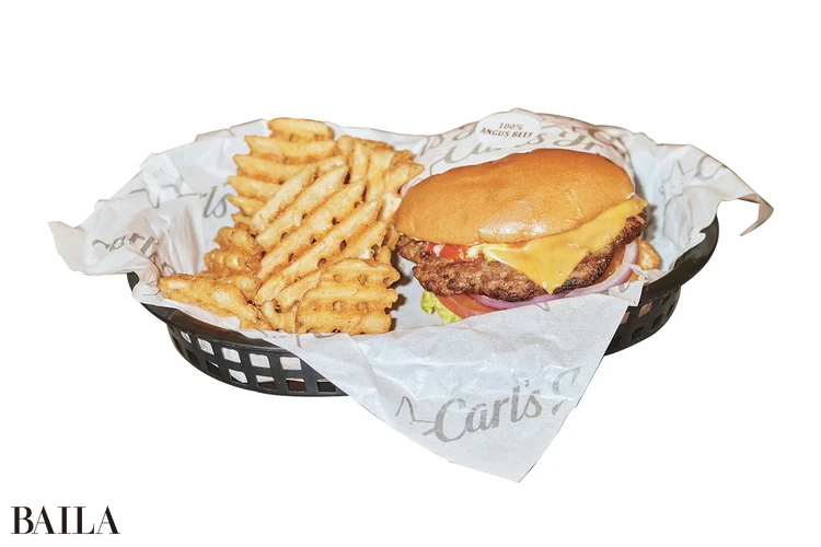 オリジナル アンガスバーガー ¥1240 クリスカットポテト ¥390