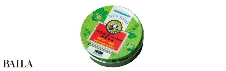 「京都念慈菴」金銀花潤喉糖（缶入60g　NT$105）／A
