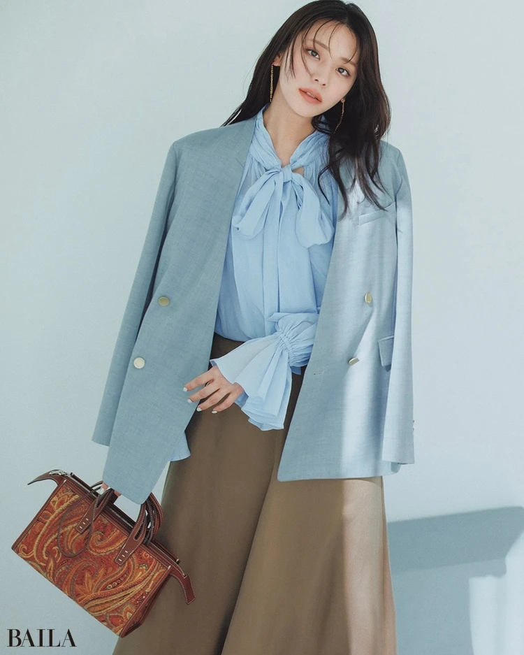 貴島明日香　ジャケットコーデ