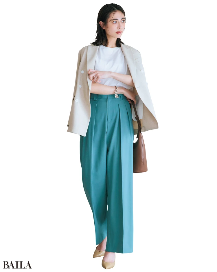 「ROPÉ(ロペ)」のツータックパンツ