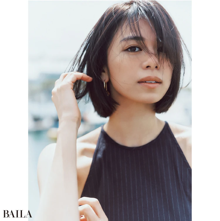 肌も髪もありのまま、オリジナルの自分を愛する