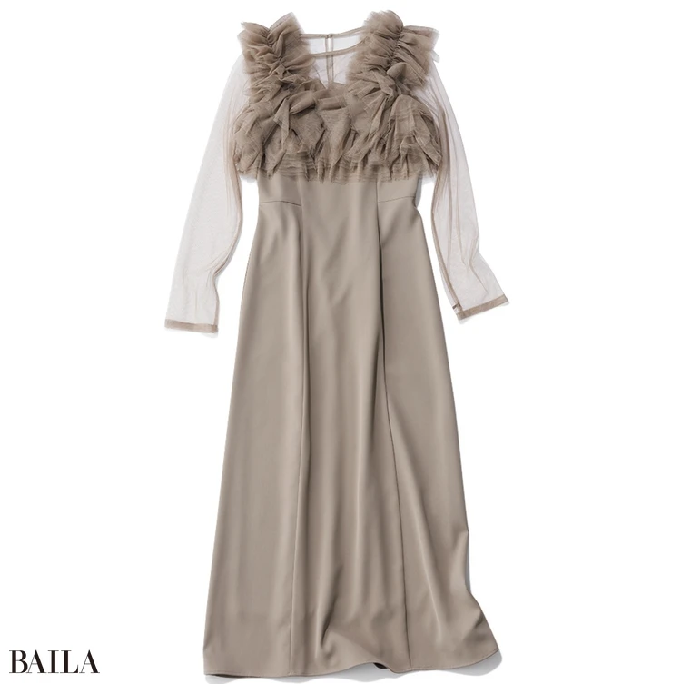 ワンピース（トップスとビスチェつき）￥16940／ビーフラット（ニアナ）