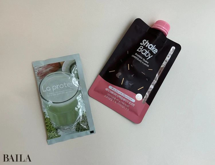 「韓国で人気のプロテイン“シェイクベビー”(写真左)は、チョコレート味が好きです。国産のラプロティンは、抹茶味が美味しく、牛乳で割るのが好きです」(岡田さん)