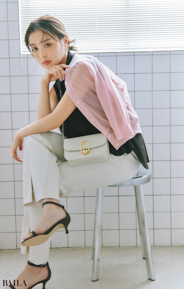 UNITED ARROWS（ユナイテッドアローズ）シアーカーデ　モデル着用　内田理央